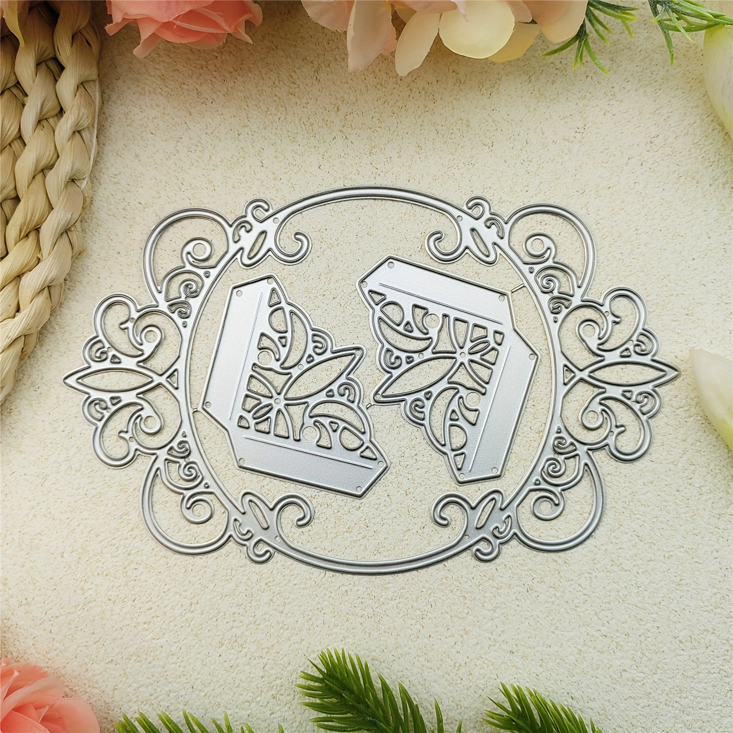 Spring/Summer Wedding Season 1pc Round Lace Edge Wave Flower Metal Cutting Dies for DIY Scrapbooking, Wedding Decoration and Embossing Paper Craft