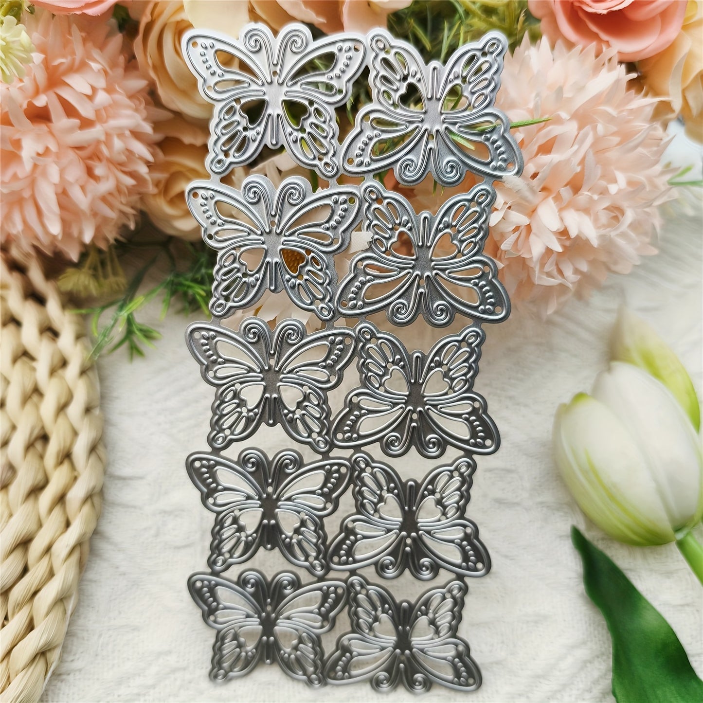 1pc Elegant Metal Butterfly Die-Cut Stencil for Scrapbooking & Card Making - Assorted Floral & Geometric Designs, Perfect for DIY Crafts, Albums, and Cards, Durable Metallic Finish, Intricate Butterfly Designs, Butterfly Decor
