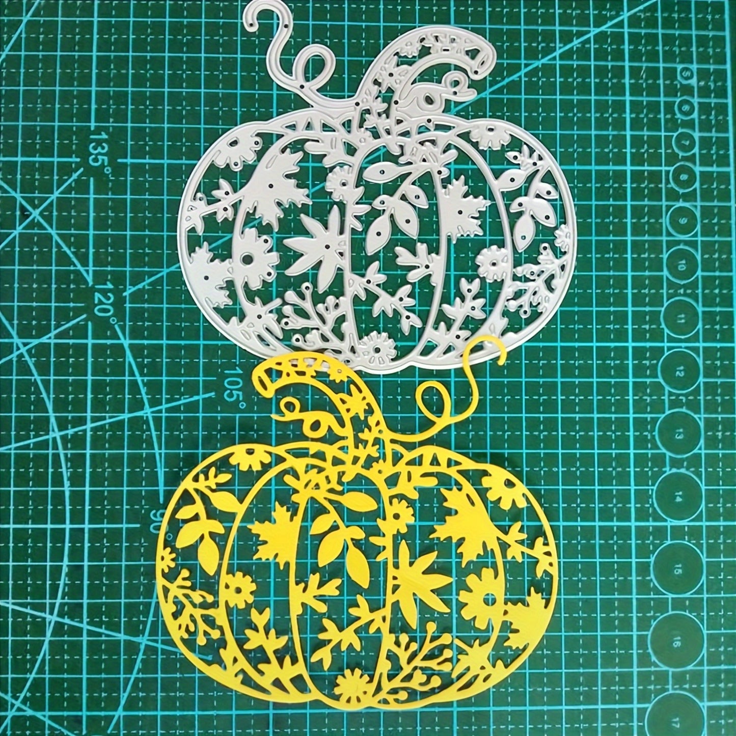 1pc Creative Fall Harvest Pumpkins Metal Cutting Dies, Cut Dies for Card Making for Scrapbooking Paper Decoration Journal Card Greeting card Wedding Craft Decor Stencils DIY Scrapbooking Cards Decorative Embossing Paper Dies