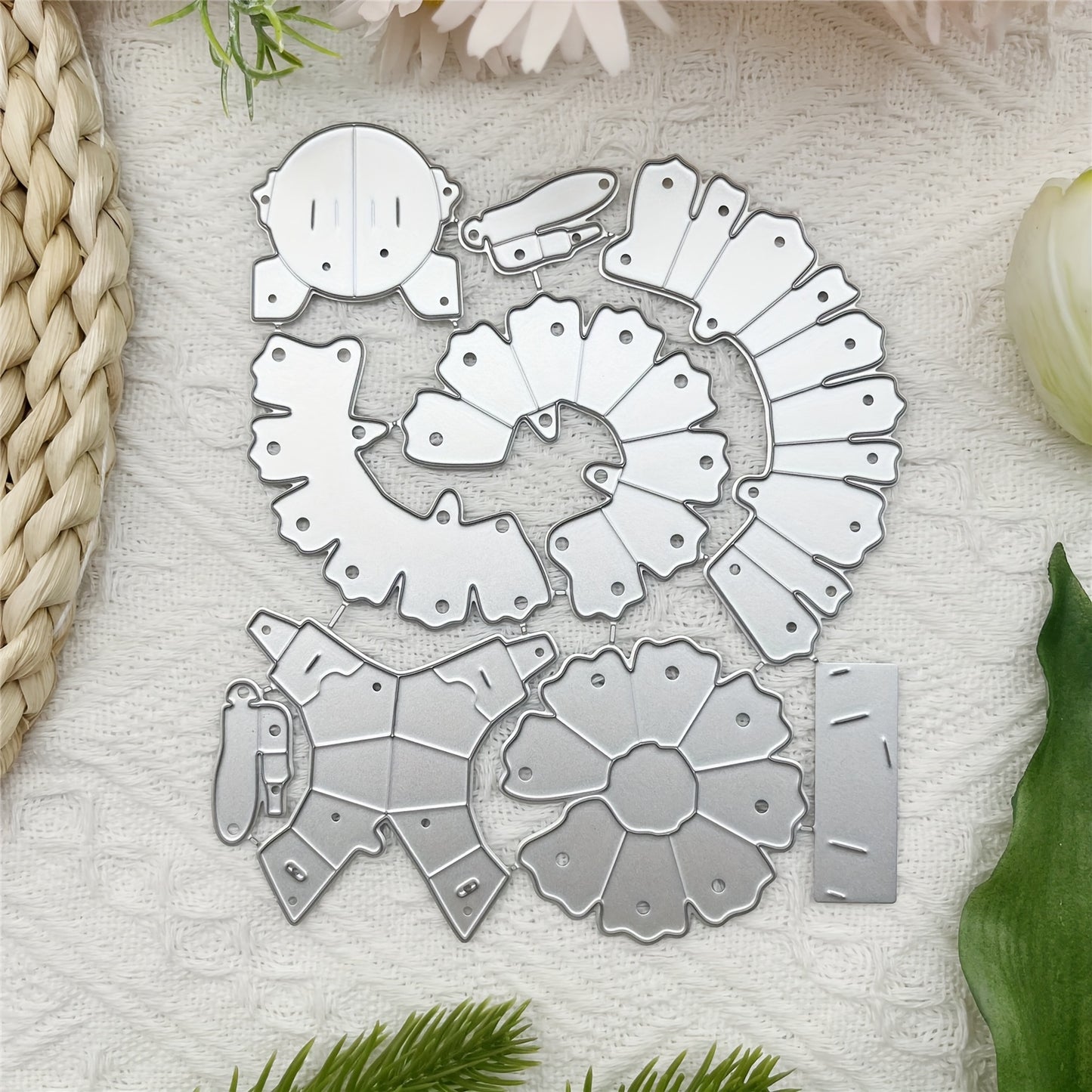 Spring Summer Mother's Day Wedding Season 1pc Creative Flower Petal Combination Metal Cutting Die, DIY Scrapbooking Decorative Embossing Paper Scrapbooking Card Making Greeting Card