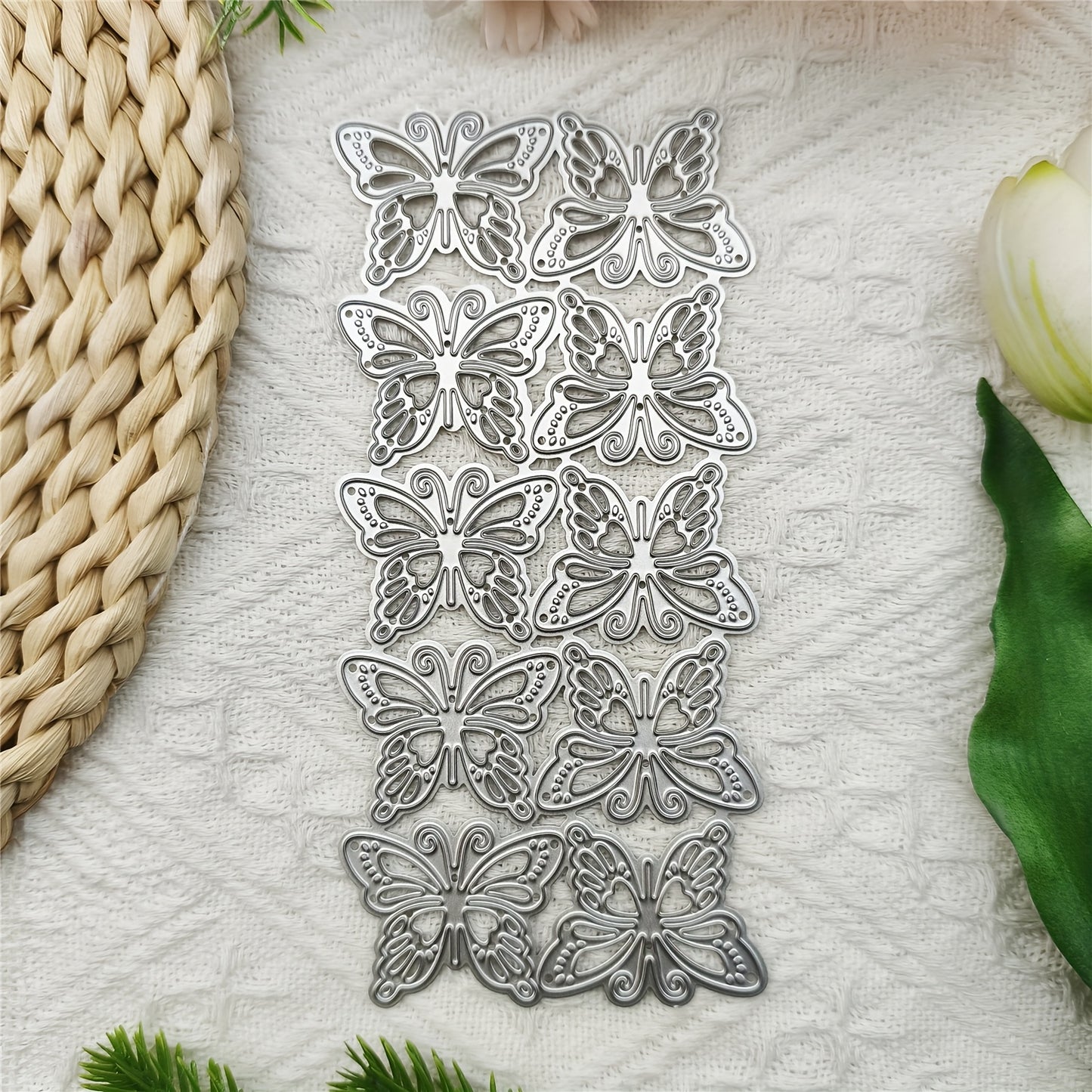 1pc Elegant Metal Butterfly Die-Cut Stencil for Scrapbooking & Card Making - Assorted Floral & Geometric Designs, Perfect for DIY Crafts, Albums, and Cards, Durable Metallic Finish, Intricate Butterfly Designs, Butterfly Decor