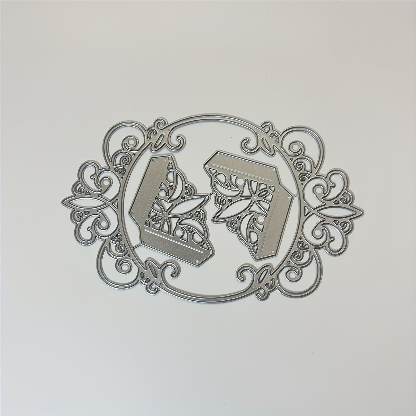 Spring/Summer Wedding Season 1pc Round Lace Edge Wave Flower Metal Cutting Dies for DIY Scrapbooking, Wedding Decoration and Embossing Paper Craft